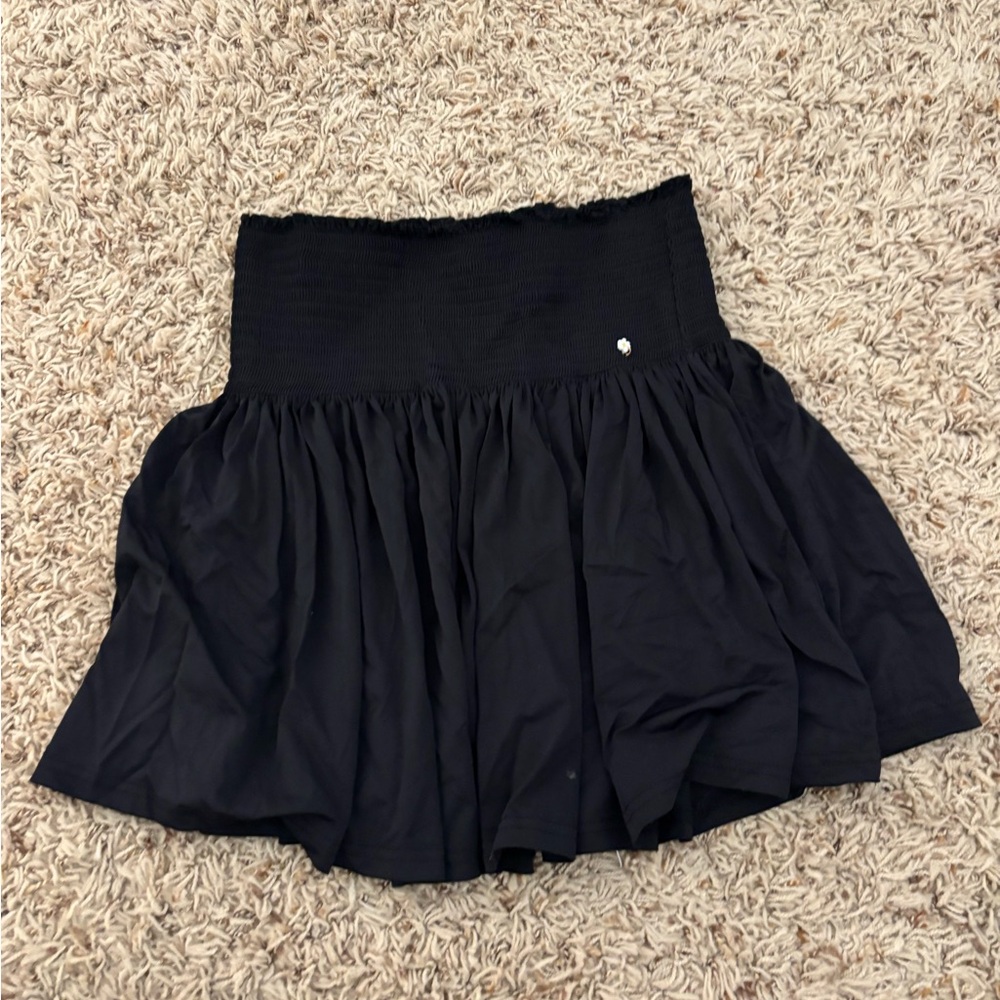 Black natural life skort